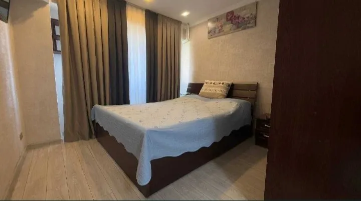 2 xonali kvartira, 60 m2, Yakkasaroy 4