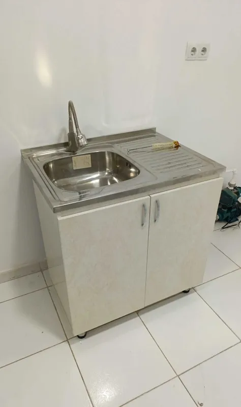 80×60×83 sm o‘lchamdagi tumba va kranli oshxona rakovinasi 1 80×60×83 sm o‘lchamdagi tumba va kranli oshxona rakovinasi 1