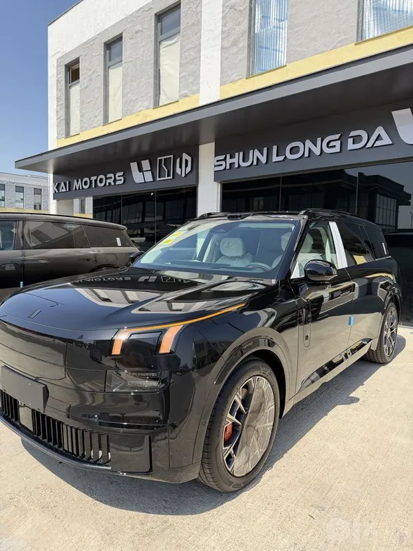 Lynkco 900 arochna 3 Lynkco 900 arochna 3