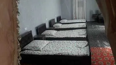 Продаётся дом площадью более 2,8 соток под гостиницы 130.000 4 Продаётся дом площадью более 2,8 соток под гостиницы 130.000 4