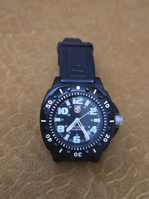 Мужские часы Luminox Series 0200 — фото 1