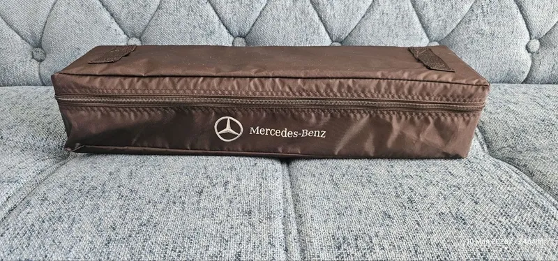 Продам оригинальный набор инструментов для Mercedes-Benz