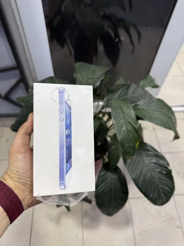 Iphone 5 new 16gb silver no open 1