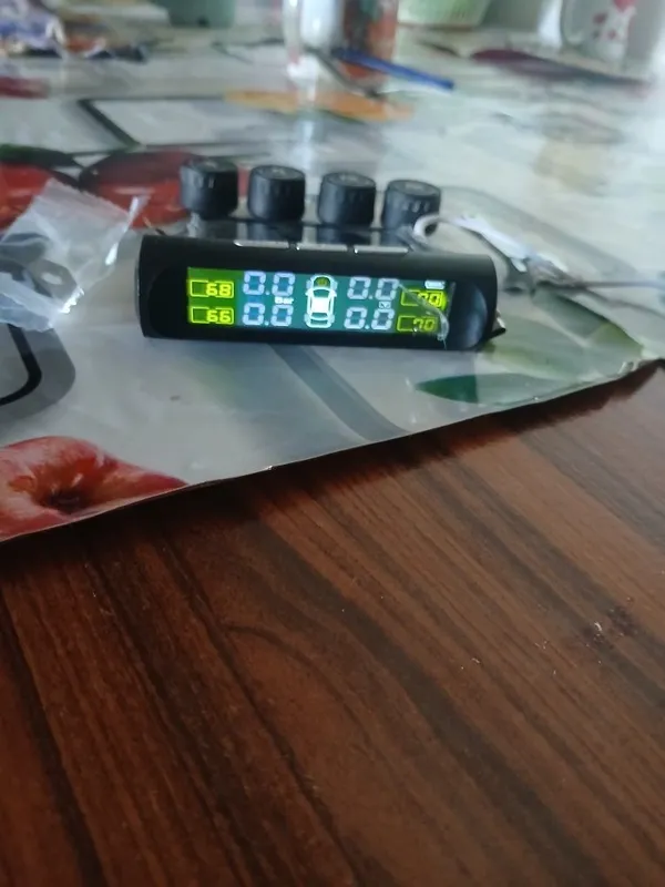 TPMS Авто Шена хавосини салонда курсатиб туради 1 TPMS Авто Шена хавосини салонда курсатиб туради 1