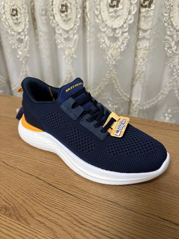 Skechers 40 razmer — фото 1