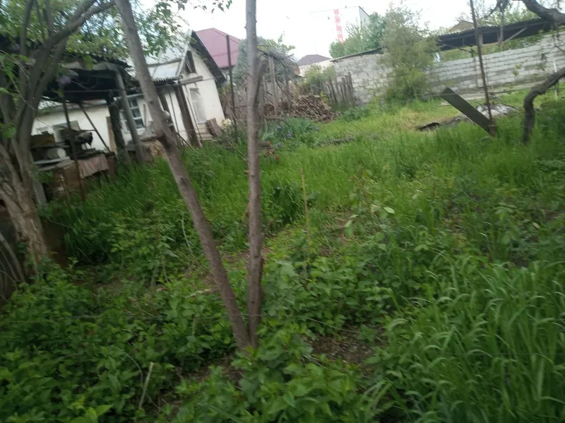 Продам дом старой постройки. 10 соток за 1 сотку прошу 15 000$