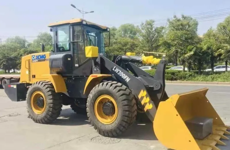 Фронтальный погрузчик XCMG LW 300 FN 1.8kuba