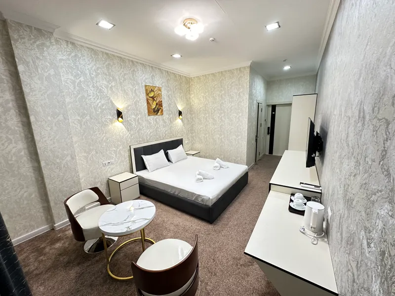 ALamir Hotel