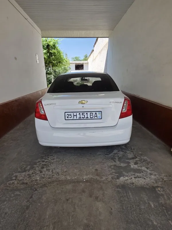 Chevrolet lacetti 2011 1 Chevrolet lacetti 2011 1