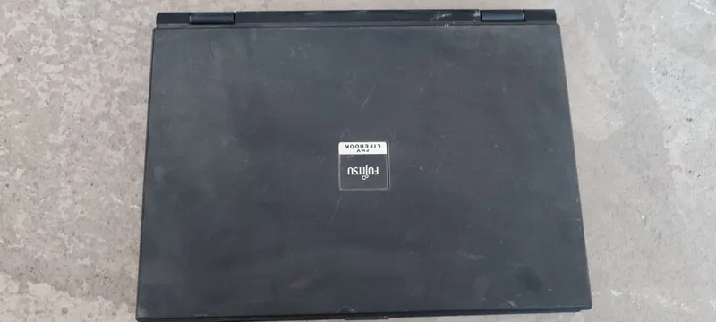 Noutbook Fujitsu na zapchast 1 Noutbook Fujitsu na zapchast 1