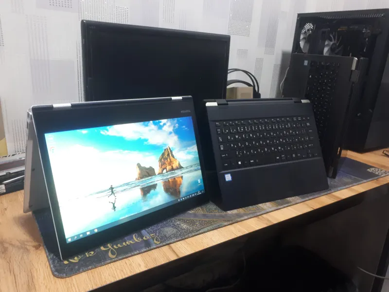 Ноутбук Toshiba dynabook с сенсорным экраном 2