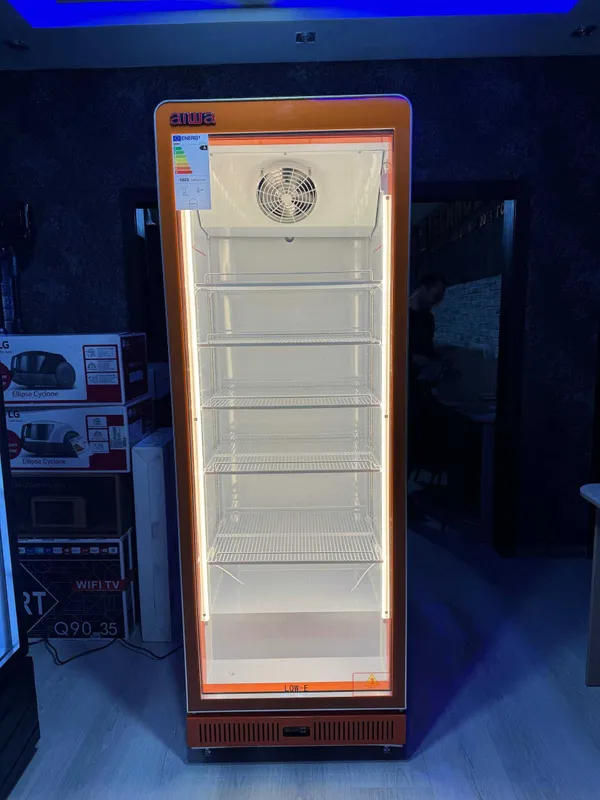 Витринный холодильник LC-520 (520 л