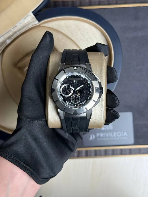 Harry Winston Ocean Sport Chronograph 44mm 4 Harry Winston Ocean Sport Chronograph 44mm 4