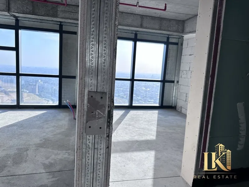 Продаётся 2-комнатная квартира в ЖК Piramit Tower 6