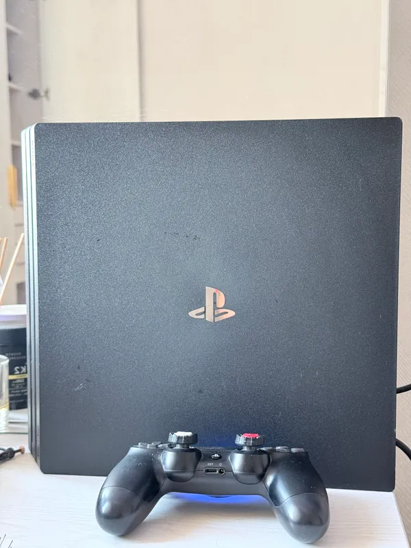 PS4 Pro 2 TB (Original) 8