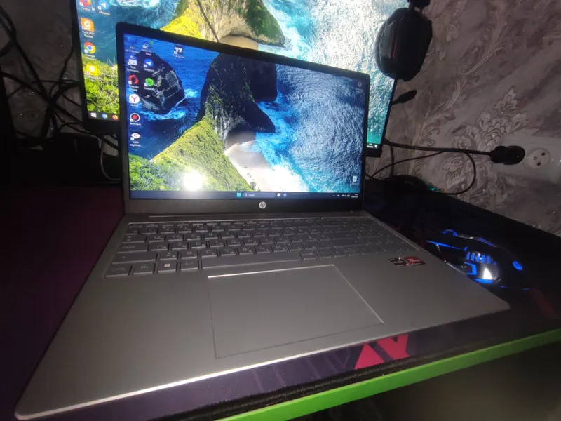 Noutbuk amda ryzen 3 7000