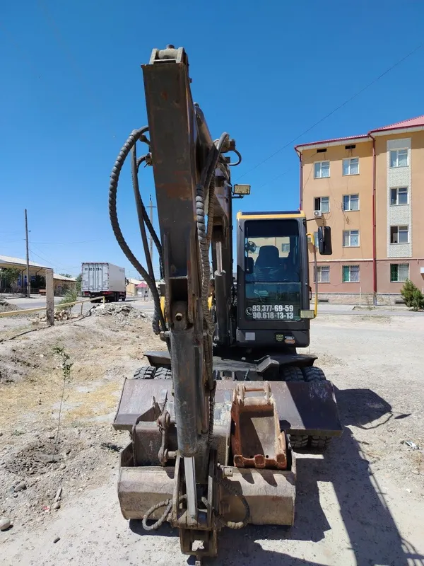 Ekskavator kareski 2 Ekskavator kareski 2