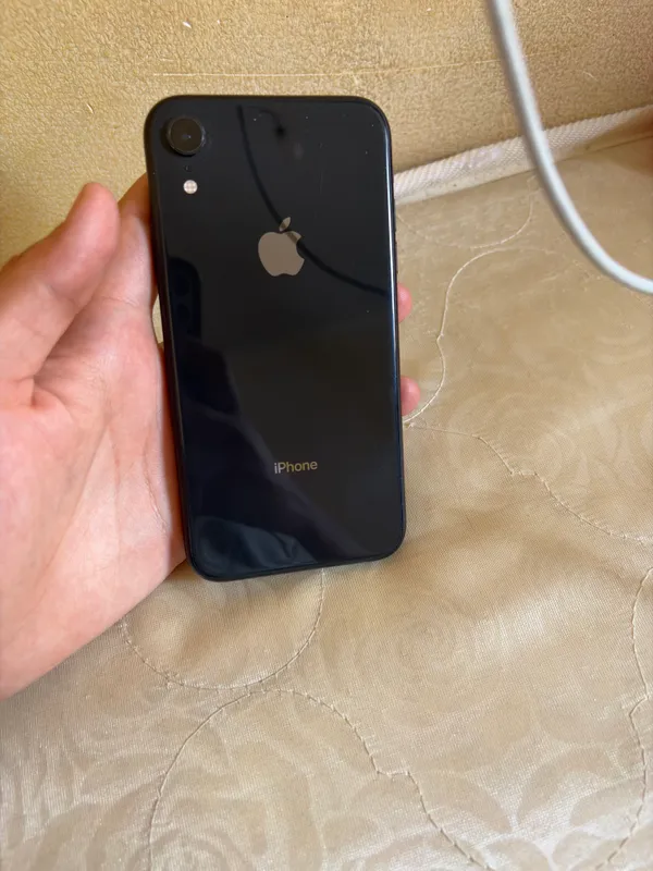 iPhone XR, состояние аккумулятора 84%, есть коробка и документы 2 iPhone XR, состояние аккумулятора 84%, есть коробка и документы 2