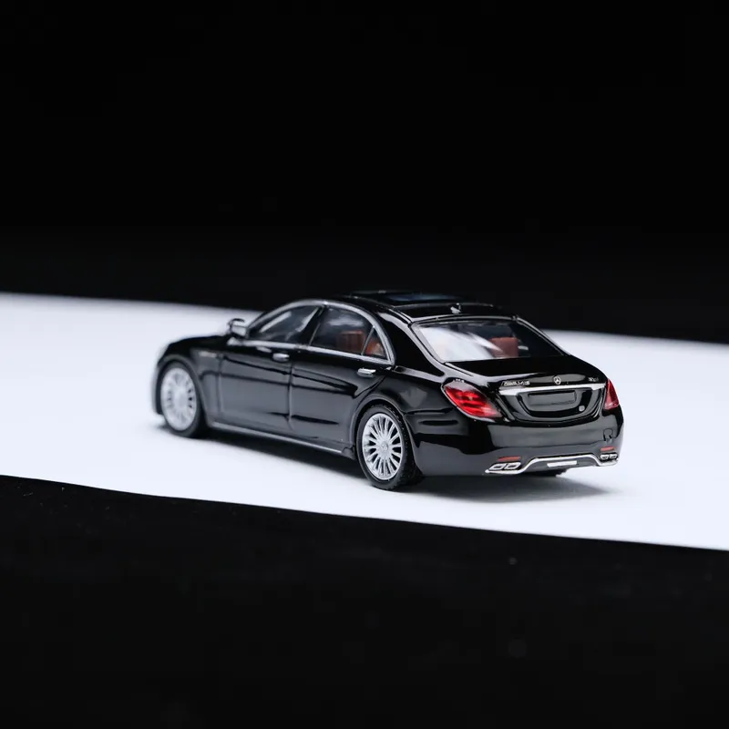 Mercedes-Benz AMG S65 W222 / 1:64 / Машинка 2 Mercedes-Benz AMG S65 W222 / 1:64 / Машинка 2