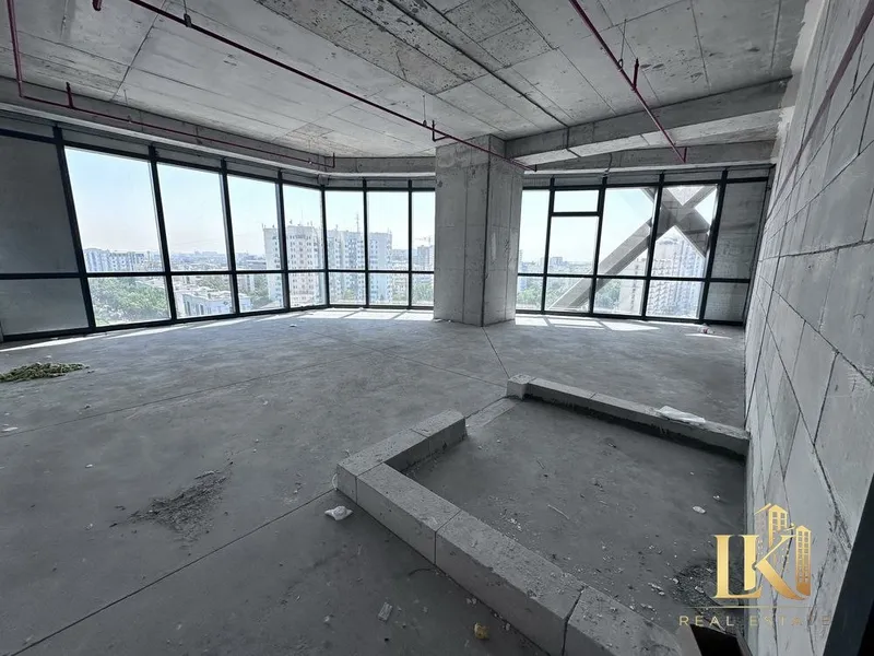 Продаётся 2-комнатная угловая квартира в ЖК Piramit Tower 2