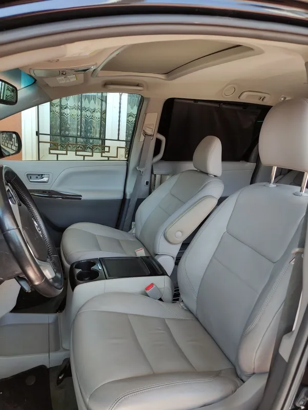 Toyota Sienna 7 мест семейный минивэн — фото 3