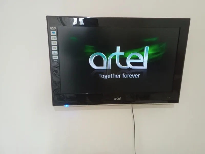 Продается телевизор Artel
