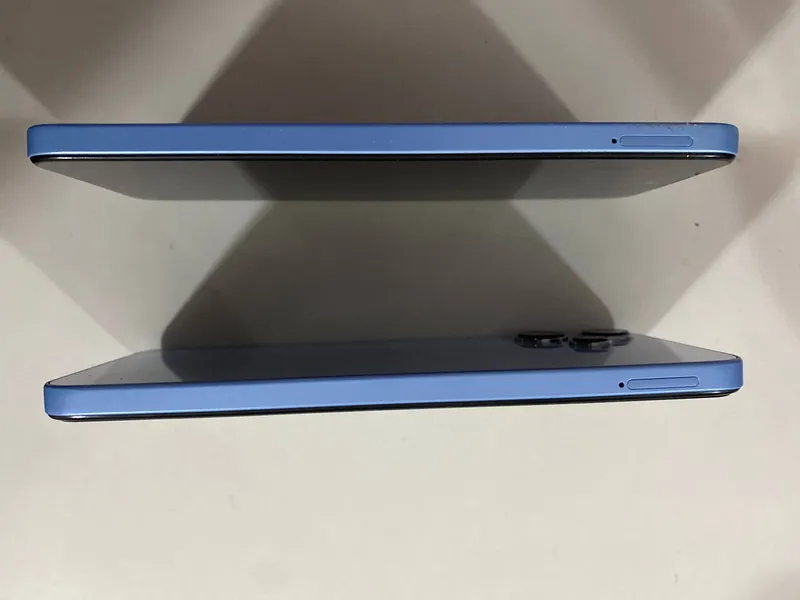 Redmi 12 8/256 продаётся, 2 шт. 5