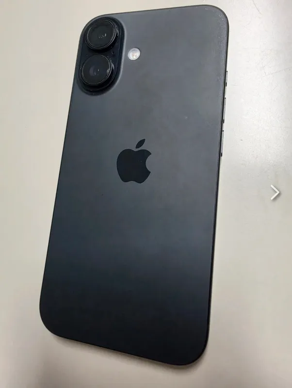 iPhone 16 2