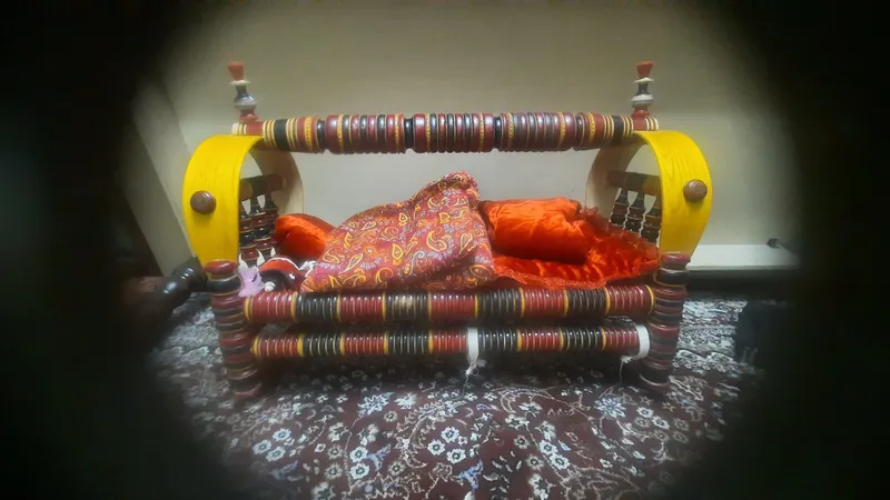 Beshik sotiladi holati yaxwi