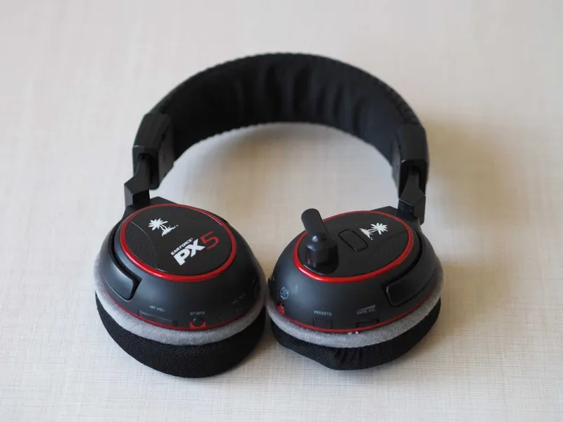 Продам игровые наушники Turtle Beach Ear Force PX5 RX 1 Продам игровые наушники Turtle Beach Ear Force PX5 RX 1