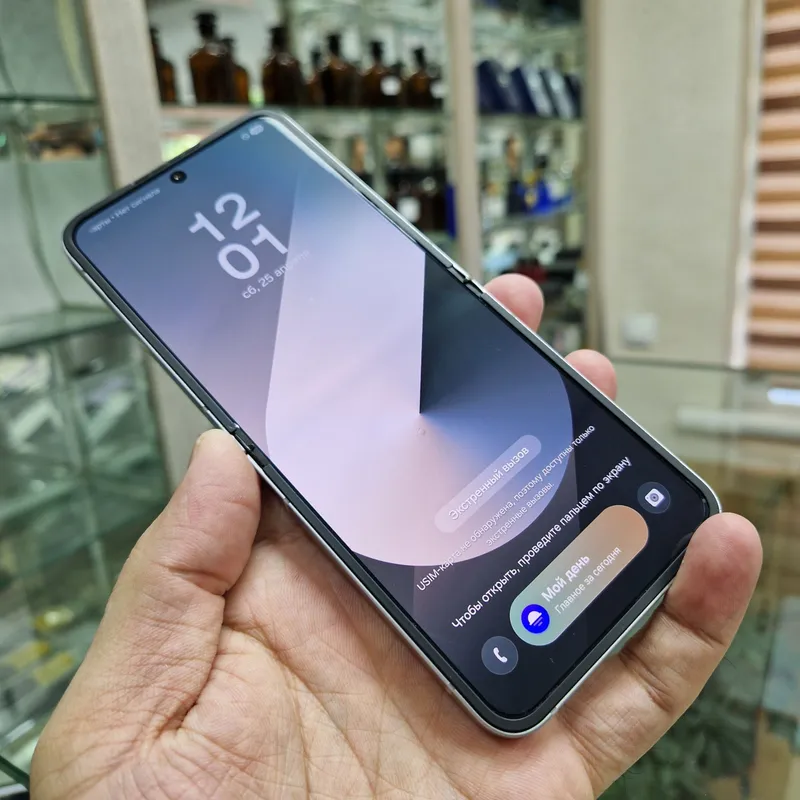 Samsung Flip6 1 Samsung Flip6 1