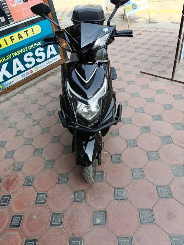 Largo Motors skuter sotiladi
