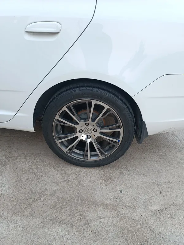 Vossen Diska Balon Brabus Stil 215 50 R17 Holati yaxshi — фото 4