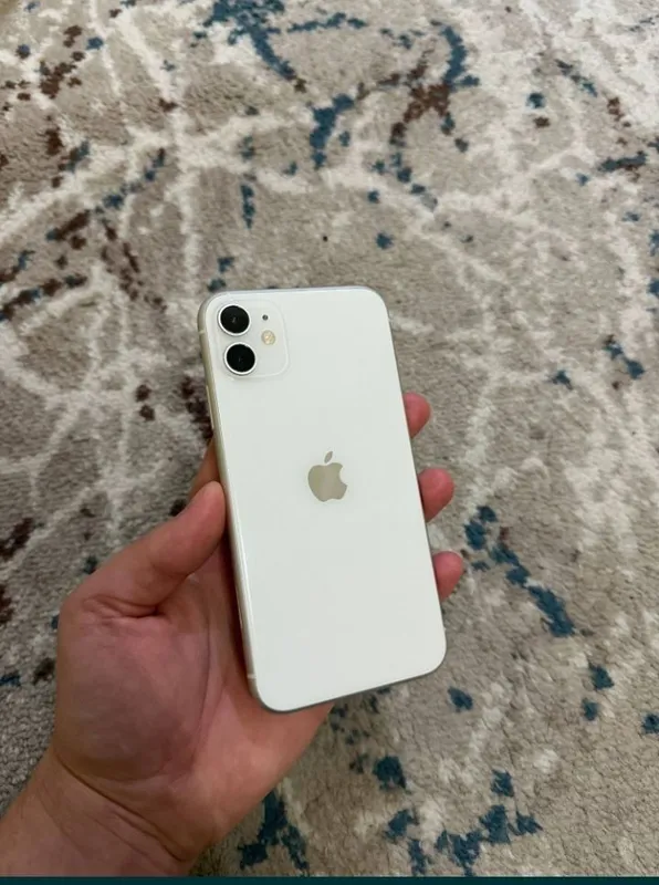 Iphone 11 sotiladi 64 talik 1 Iphone 11 sotiladi 64 talik 1