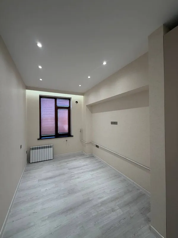 2 xonali kvartira, 65 m2, Yakkasaroy 5