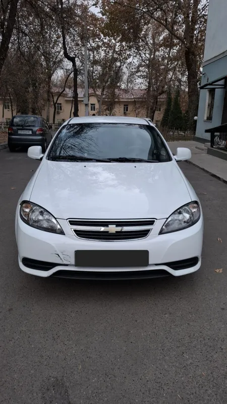 Gentra sotiladi 2 pozitsiya
