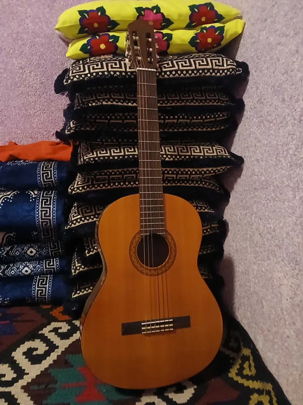 Gitara yamaha c 40