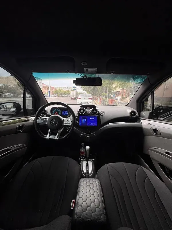 Spark, автомат, 2021 год, 76 000 3 Spark, автомат, 2021 год, 76 000 3