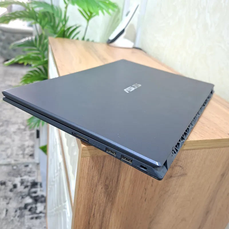 Core i5-9300H/ GTX 1650-4gb/ SSD 512 gb/ OZU 8 gb 6