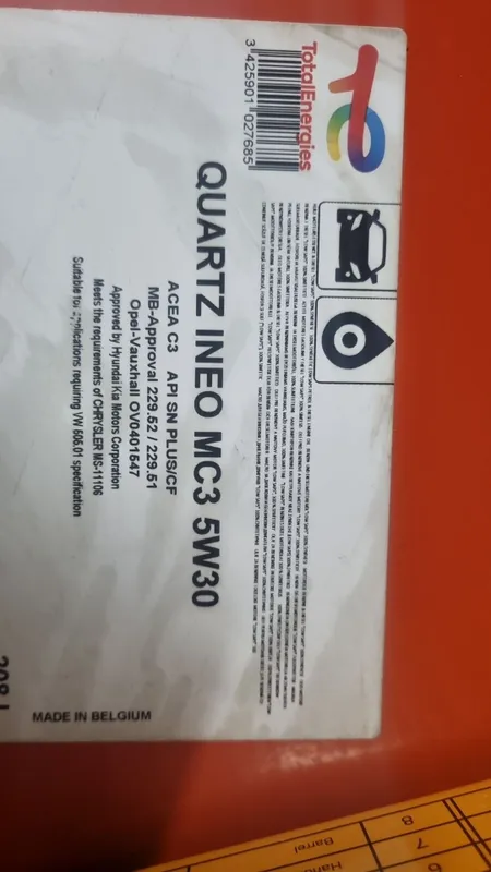 Total ineco 5w30 orginal EU Mobil 15w40 orginal 100% — фото 1