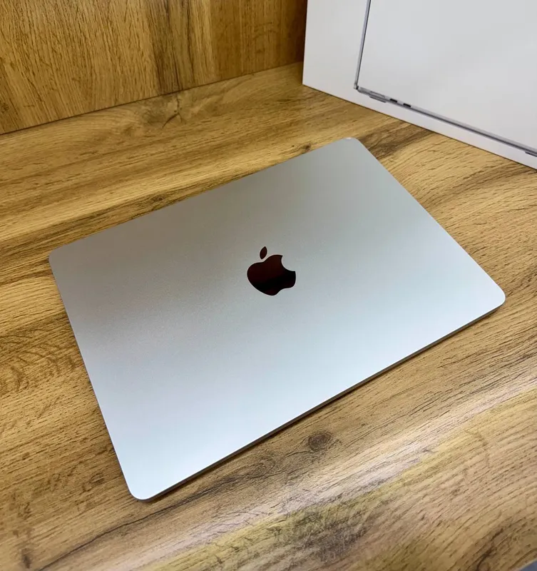 MacBook Air M2 Silver 8/256-15 Inch (Makbuk-Apple) 5 MacBook Air M2 Silver 8/256-15 Inch (Makbuk-Apple) 5
