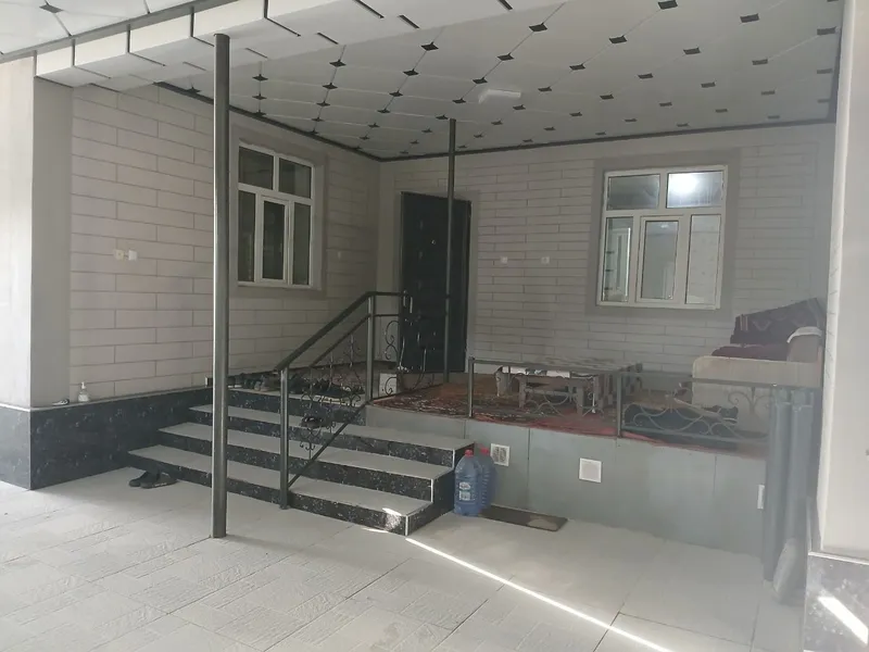 Срочно продаётся дом — фото 1