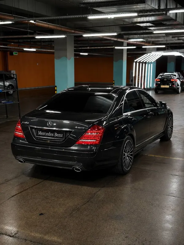 Mercedes-Benz S500 4MATIC 4 Mercedes-Benz S500 4MATIC 4