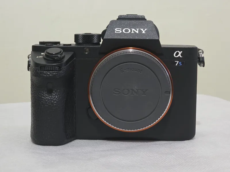 Sony a7S2 Body sotiladi
