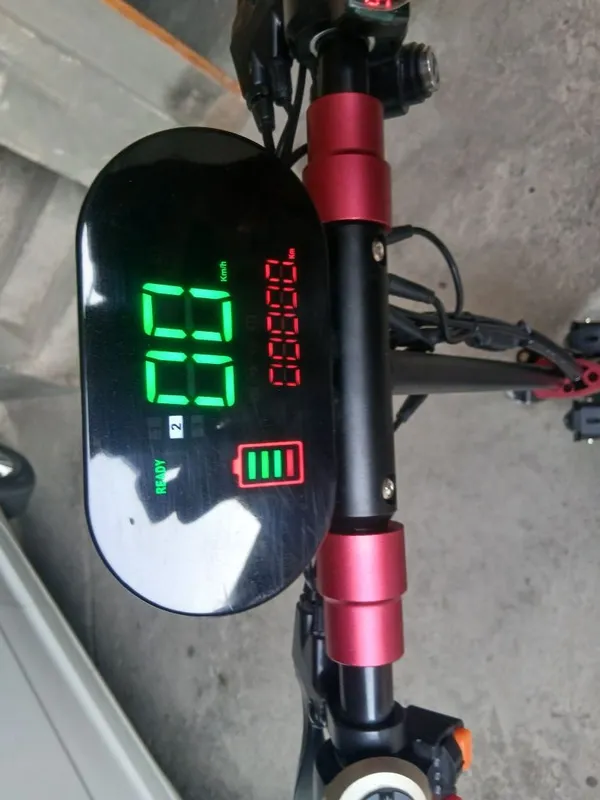 Ideal holatdagi Kugoo e10 pro 3 Ideal holatdagi Kugoo e10 pro 3
