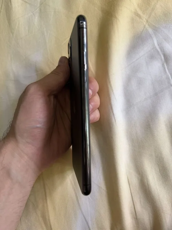 iPhone 11 Pro Max 256 GB 3 iPhone 11 Pro Max 256 GB 3