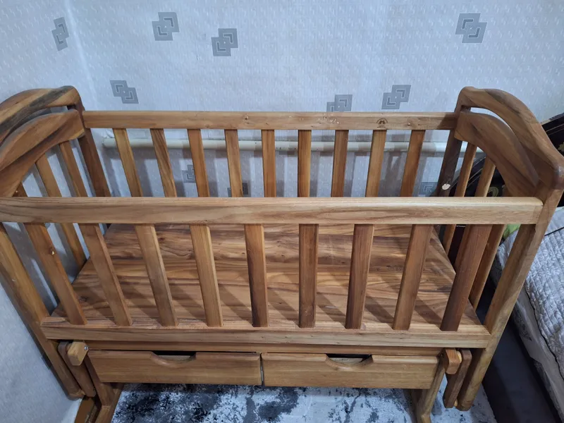bolalar uchun kravat(lulka) sotiladi Yong'oqdan ya 4