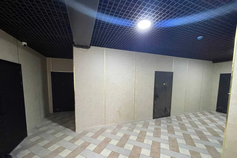Продаётся современный дом, расположенный вдоль дороги. В 1 км от ТТЗ 2 Продаётся современный дом, расположенный вдоль дороги. В 1 км от ТТЗ 2