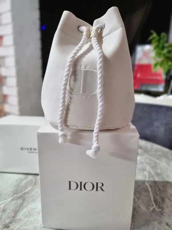Косметичка Dior оригинал — фото 2