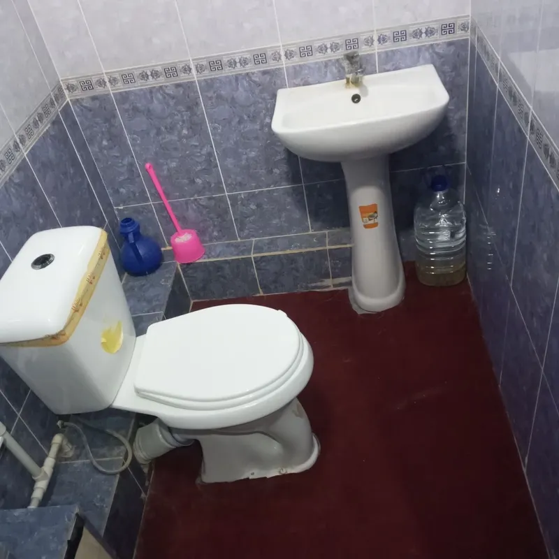 Termiz shaxrida yangi 3 xonali toza ozoda yevro remont kvartira sotila 5